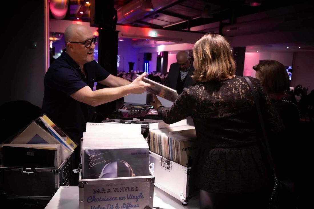 Animation bacs vinyles gala